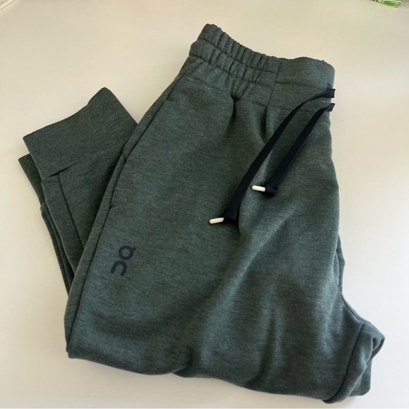 On Running Women’s Jogger Sweat Pants Green XS workout active - Picture 1 of 4